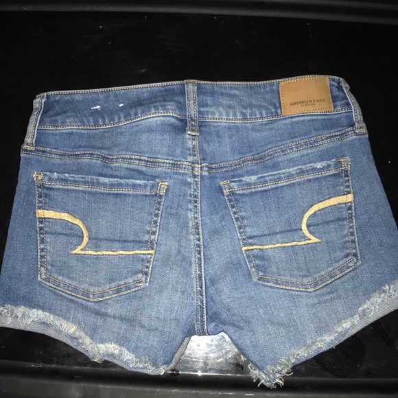 Shorts - Picture 2 of 3